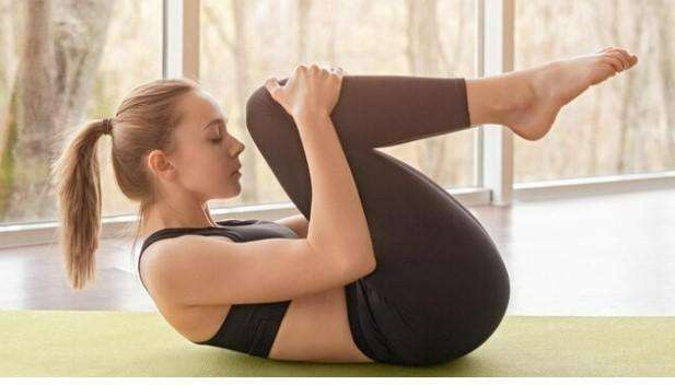 Wind-Relieving Pose Pavanamuktasana
5 Yoga Poses for a Flat Tummy